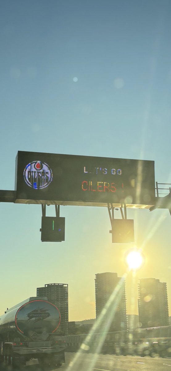 GeorgesLaraque's tweet image. Sur le pont Champlain à Montreal 🔥🔥