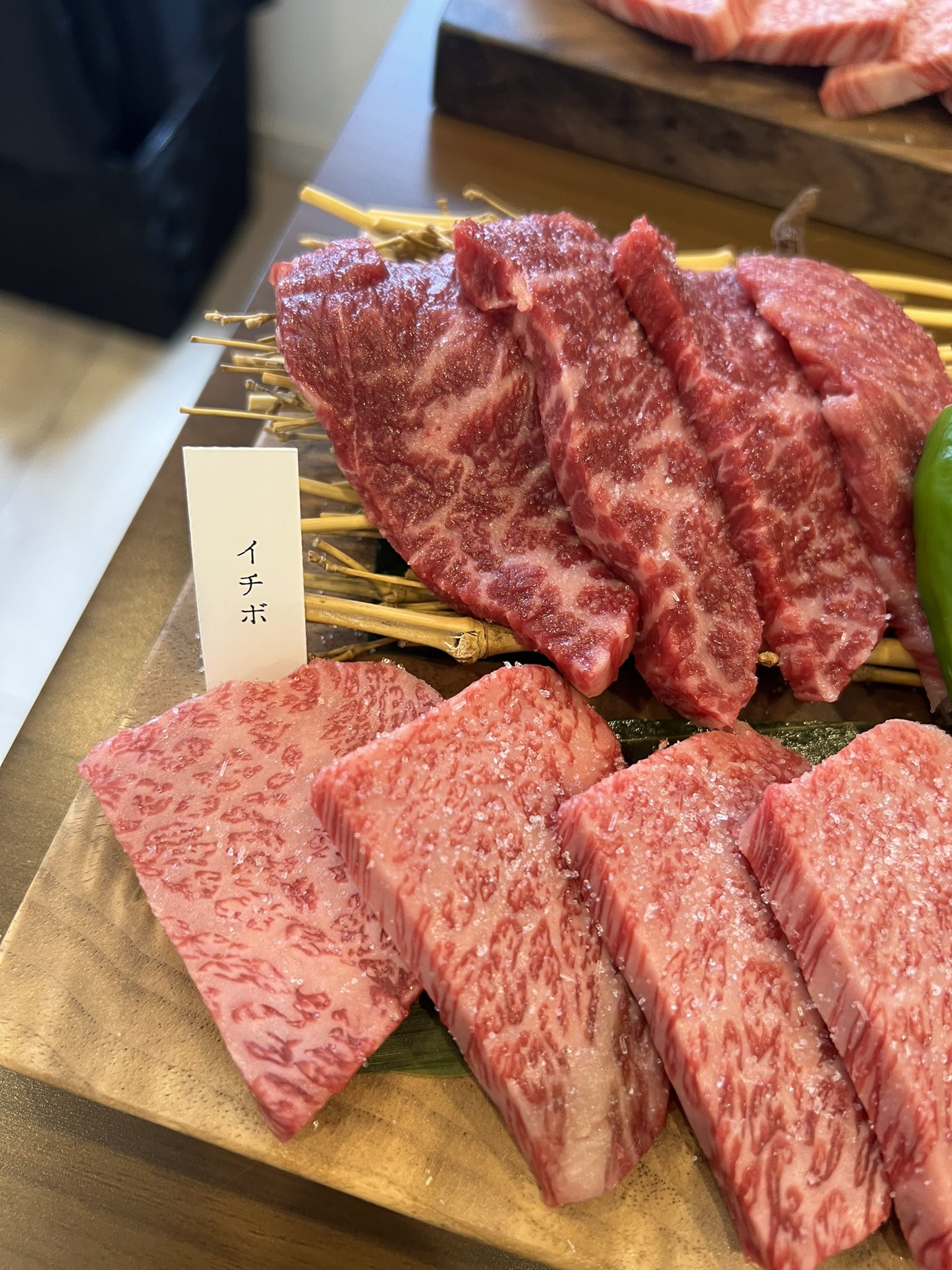 やきにくページ L.Aでカウンターのみのお洒落な焼肉屋さんオープン！ | Happy
