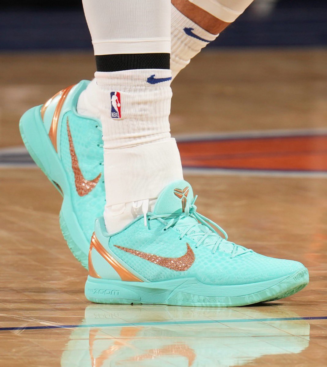 自由の女神カラーを纏った Nike Kobe 6 Protro “Statue of Liberty” が