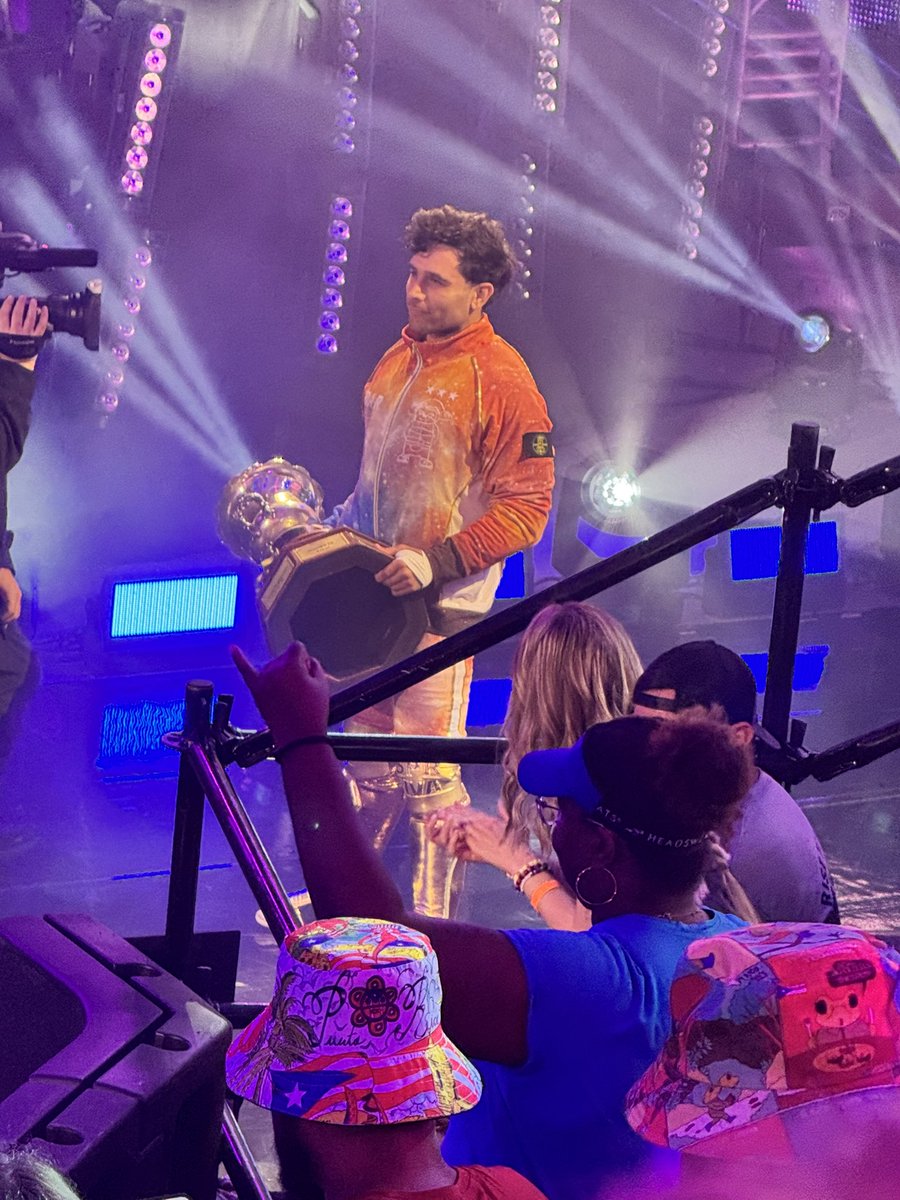 rich schellhase (@richschellhase) on Twitter photo We back! (And by back I mean I’m in the back row tonight but hey free ticket so let’s gooooo!!!) got some preshow stuff including <a href="/lainey_wwe/">Lainey Reid</a> <a href="/Victory_Vance/">Niko Vance</a> <a href="/ChantelMonroe_/">Chantelwwe</a> <a href="/NoamDar/">SUPERNOVA11</a> #wwenxt We back! (And by back I mean I’m in the back row tonight but hey free ticket so let’s gooooo!!!) got some preshow stuff including <a href="/lainey_wwe/">Lainey Reid</a> <a href="/Victory_Vance/">Niko Vance</a> <a href="/ChantelMonroe_/">Chantelwwe</a> <a href="/NoamDar/">SUPERNOVA11</a> #wwenxt