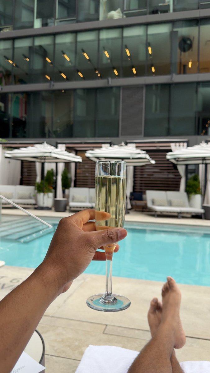 blaqve's tweet image. DC🥂