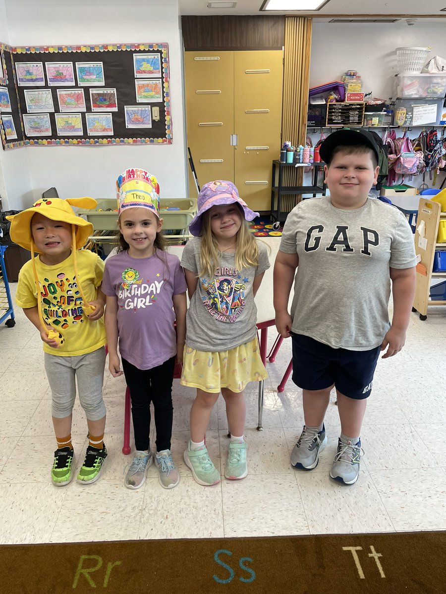 “H” is for hat day! We loved getting to wear some our favorite hats to school today! 🙂🎩🧢👒 #zumpettaszone #alphabetcountdown