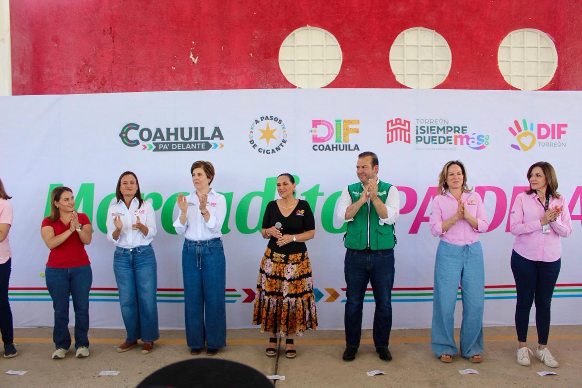 DIFTorreon_'s tweet photo. DIF Coahuila ofreció el Mercadito Pa’delante en la Nueva Merced. La Sra. Liliana Salinas, Pdta. Honoraria de DIF Coahuila estuvo acompañada de la Sra. Selina Bremer. Este Mercadito hace conciencia sobre el reciclaje a cambio de productos en beneficio de la economía familiar. https://t.co/deOnSPZuta