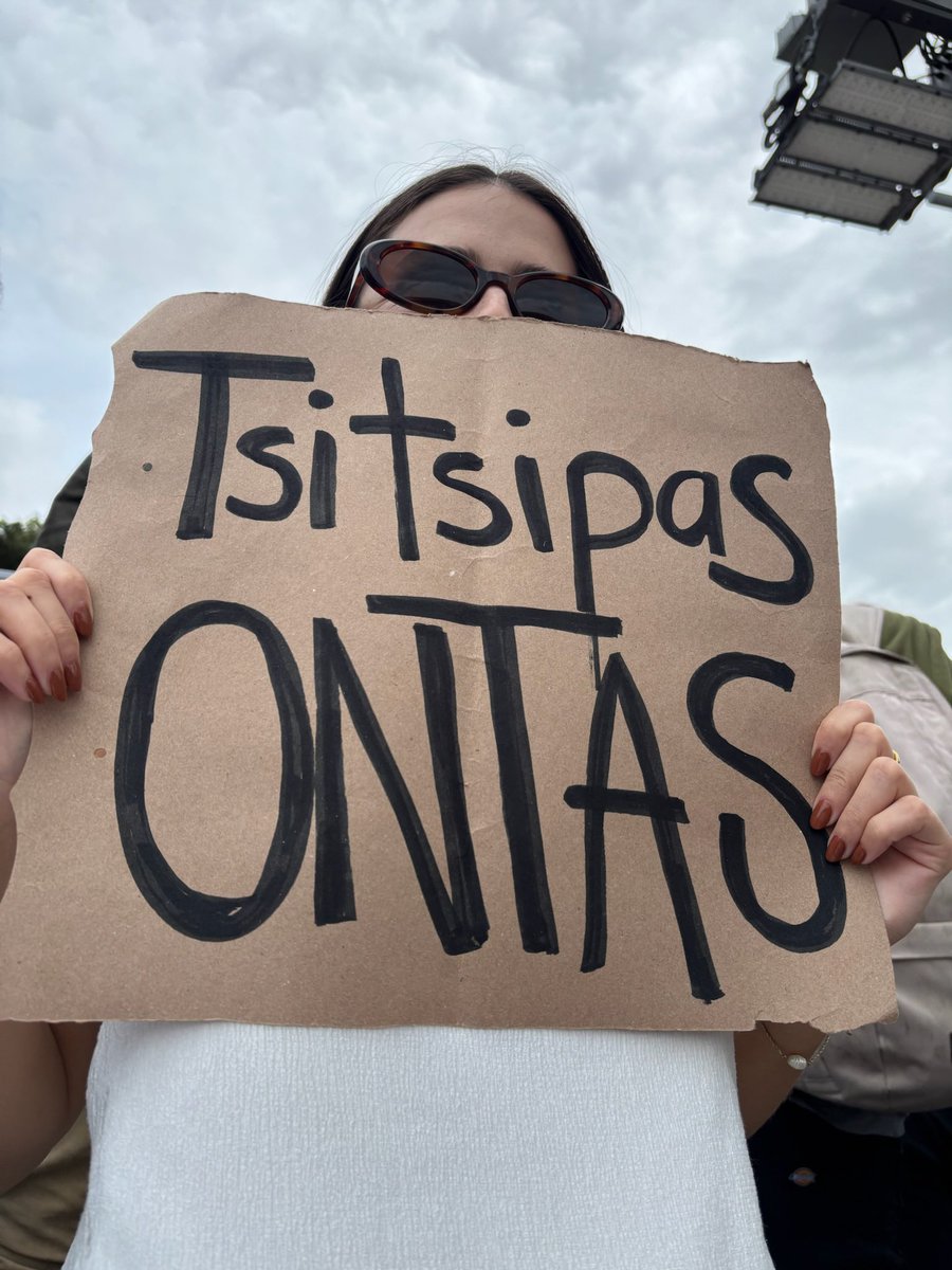 Had to come all the way down to Paris to find you - full circle moment ✨
<a href="/steftsitsipas/">Stefanos Tsitsipas</a> 

<a href="/rolandgarros/">Roland-Garros</a> <a href="/AbiertoTelcel/">Abierto Mexicano de Tenis</a>