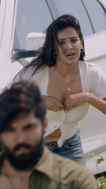 tammukumar1's tweet photo. When I woke to my surprise found myself inside neighbour @Kasthuri_143 room due to last night's hangover have entered wrong house without wasting time dressed myself and while leaving from behind hey! you mistakenly wore my panty and bra inside ur pocket ♠️👙
#Wetnesday https://t.co/qeSvEchROm