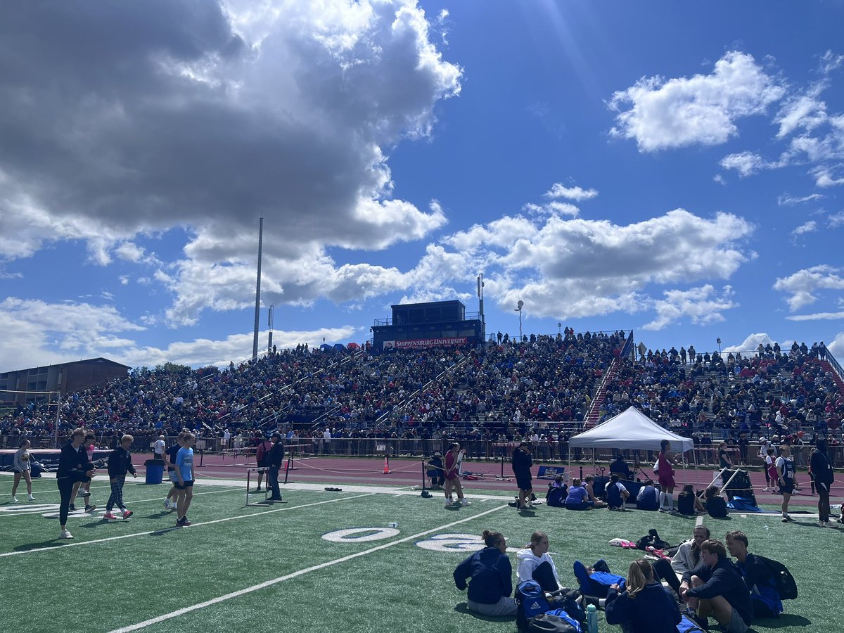 Thank you <a href="/PIAASports/">PIAA</a> , the volunteers, and all the fans that came out to support us athletes!