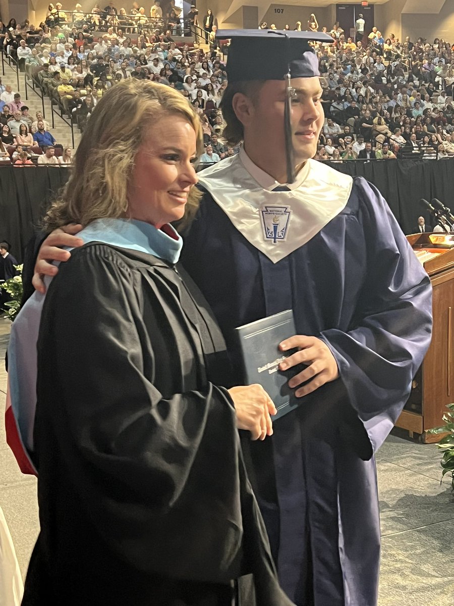 Jennifer Collier tweet media