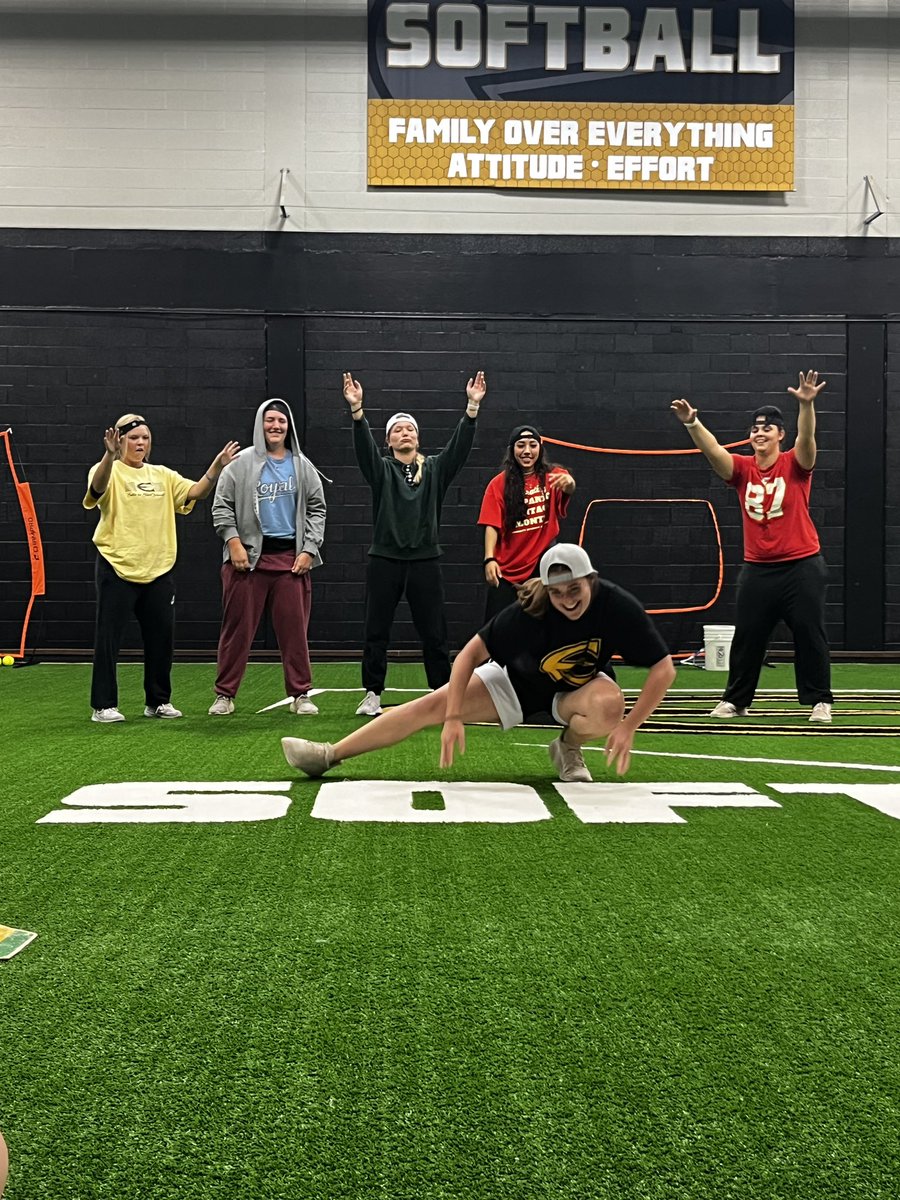 Dustin James Snyder tweet media