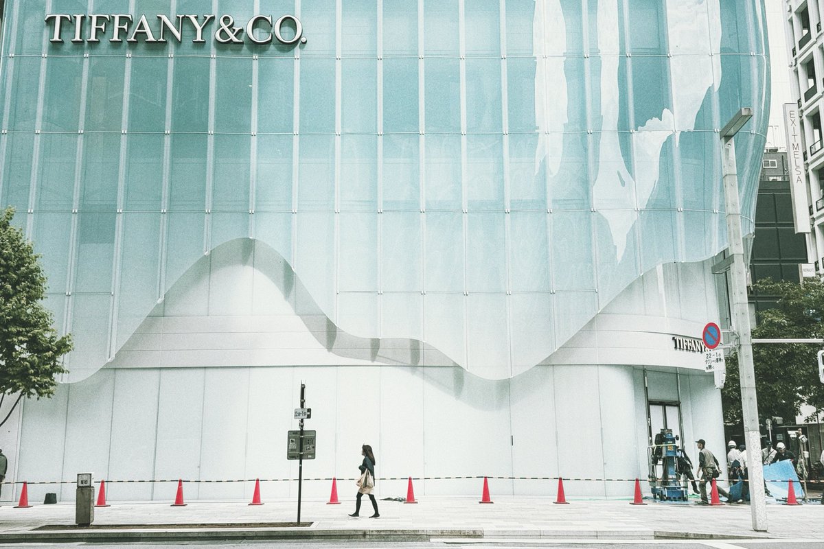 tokyoiphone's tweet photo. TIFFANY&CO. in Ginza, Tokyo.
Shot on iPhone 16 Pro w/ Leica LUX 35mm.
Edit on Apple Photomator.
#ShotOniPhone
#iPhone16Pro
#iPhone
#35mm
#LeicaLUX
#Photomator
#Japan
#Tokyo
#Ginza
#Shimbashi
#streetphotography
#Photography
#Apple https://t.co/JvLyDQUzYA