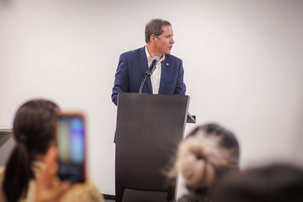 El día de hoy realizamos la Firma del Convenio de Colaboración con la Secretaría de las Mujeres Sinaloa en compañía de la Lic. Ana Chiquete, Secretaria de las Mujeres.
Con este convenio reafirmamos nuestra colaboración para promover la igualdad de género.