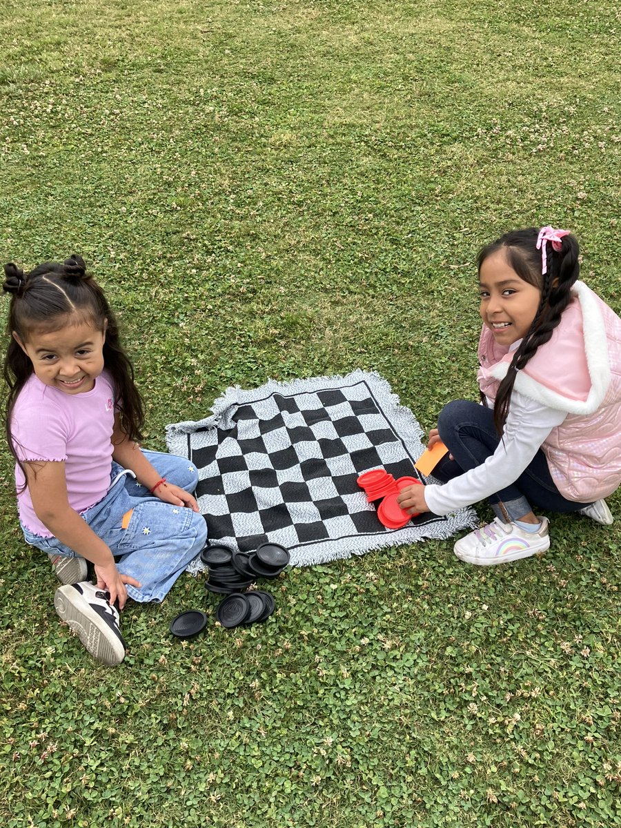 penceSBUSD's tweet image. It was a busy day that began with 196 students who had perfect attendance received a game event and 6th grade ancient history reports were presented to parents and peers. @sbusd_news #pencepenguins @Supt_SBUSD