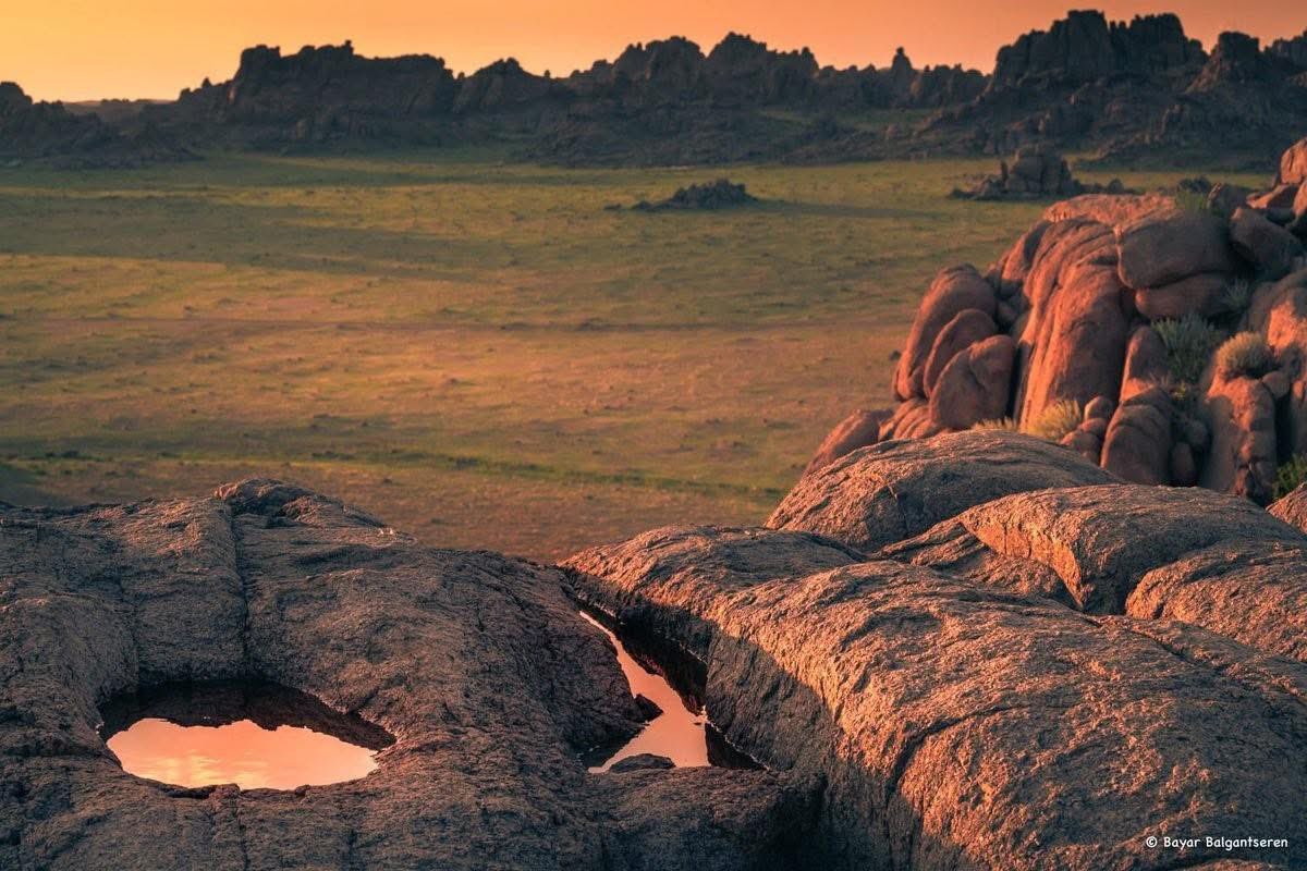 Зуны тэргүүн сарын шинийн нэгний өглөөний мэнд хүргэе! Ажил үйлс нь сэтгэлчлэн бүтэх болтугай!