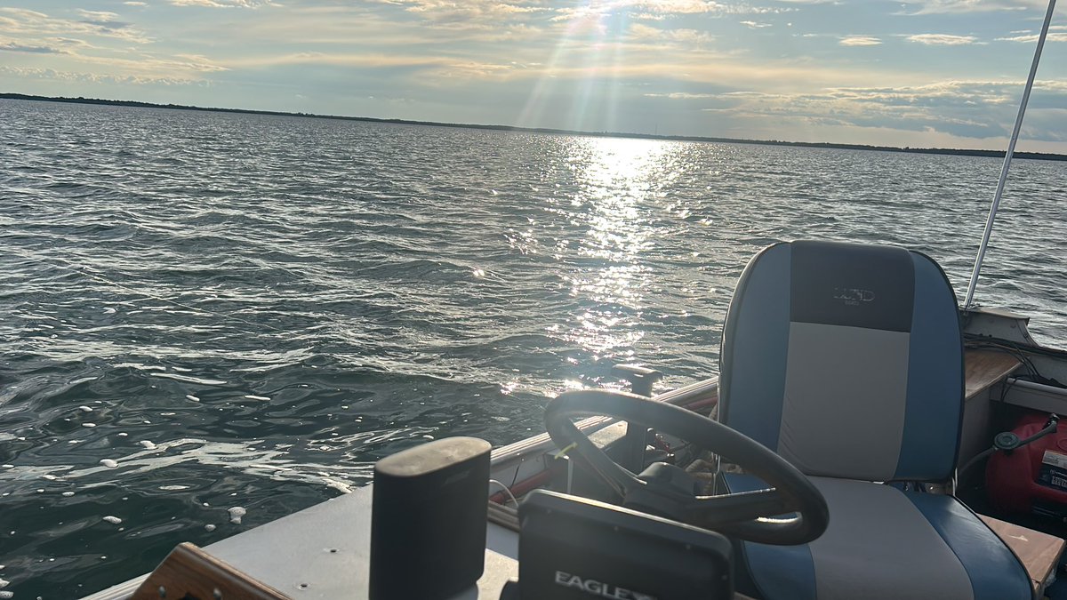 Happy Birthday Pat Hughes. <a href="/670TheScore/">670thescore</a>  enjoying the broadcast from Otter Tail Lake in MN.