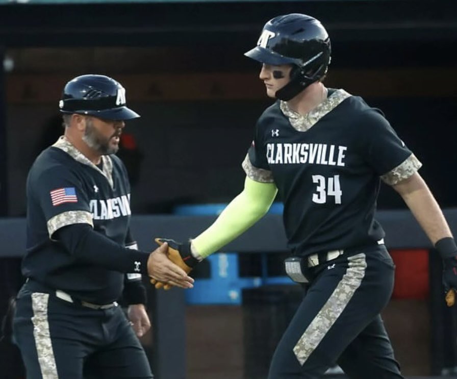 Austin Peay DH Cole Johnson was named ASUN Freshman of The Year and it’s fully deserved🗣️ 

🅱️.356 BA
🅰️1.025 OPS
🆖NINE BANGS!!
🅱️70 RBI
🅰️29 walks 
🆖Ended season with a 34 game on base streak 

BIG season from BIG TEX🤠

Just the beginning of a long career….🚀