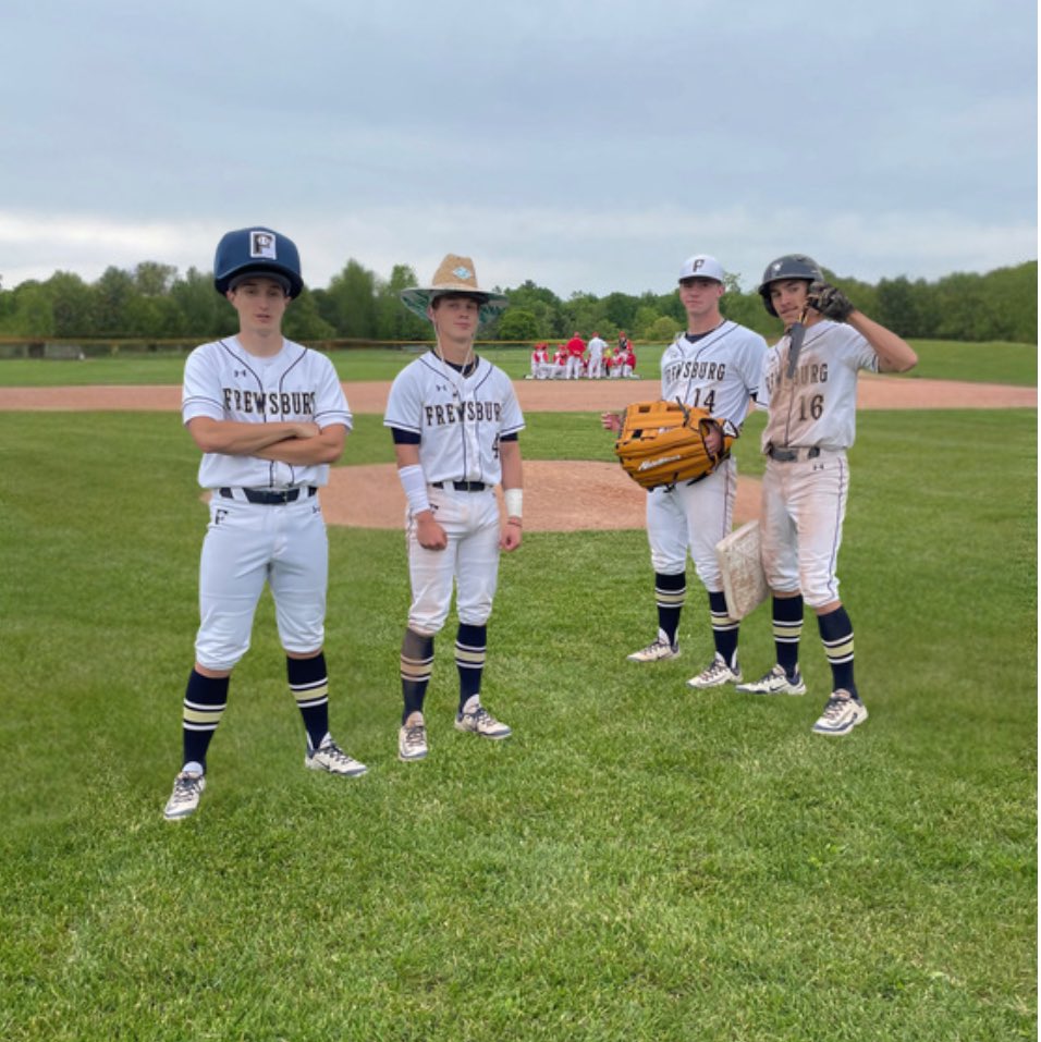 Bears🐻 big dub W 10-0 over Cards♦️ tonight Section VI Class C quarters. Blake W multi hits. <a href="/Chase_Haglund/">Chase Haglund</a> suave 🕺 on basepaths. <a href="/AidanGruber4/">Aidan Gruber</a> &amp; <a href="/GavinWeaver_/">Gavin Weaver</a>  combined 🔥 NO HITTER🔥 11K’s. FBomb Chain-&gt;Danny P = line drive machine. Let’s g⚾️⚾️⚾️! One team. One goal. 
#GoBears