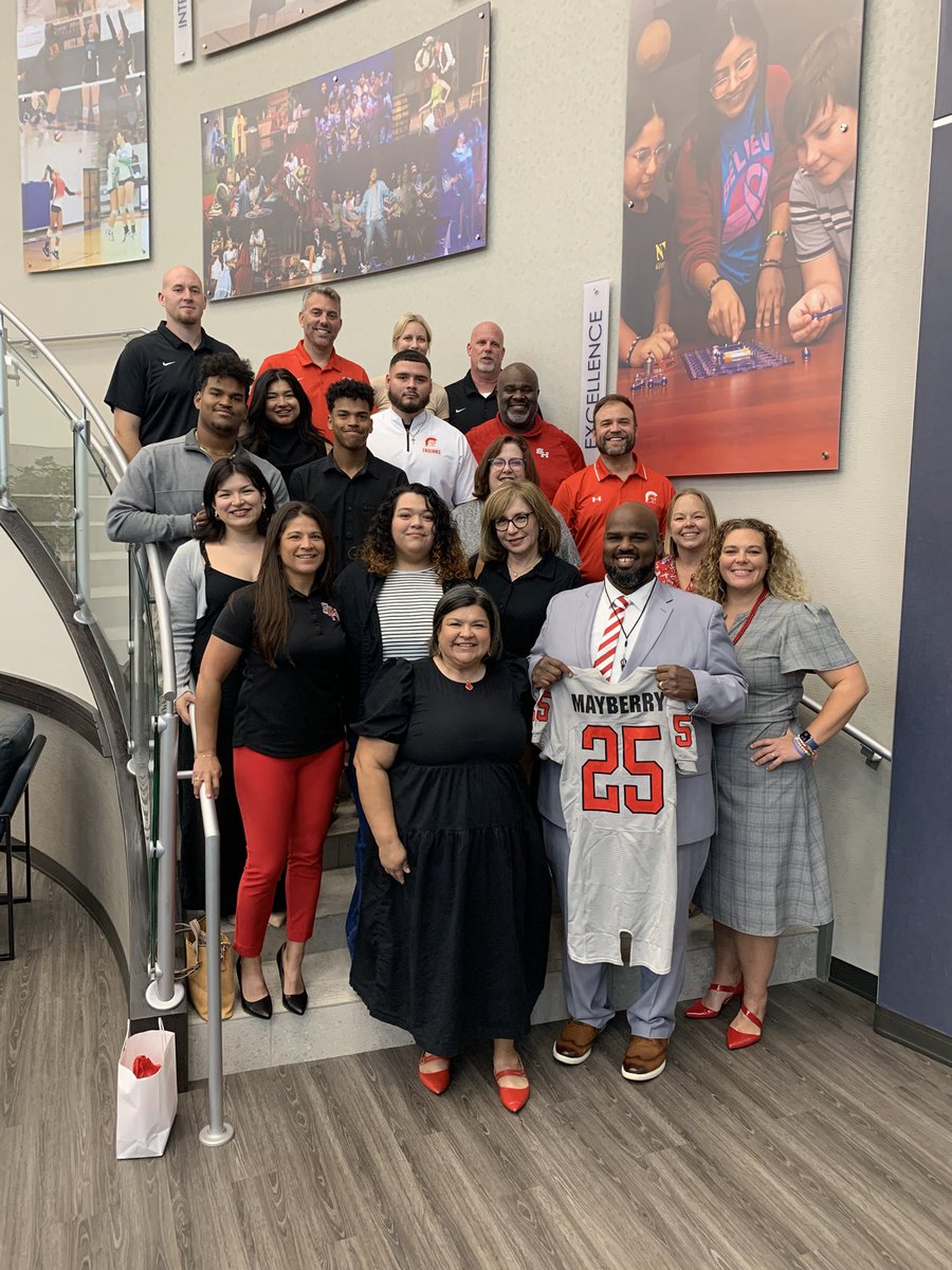 South Houston HS tweet media