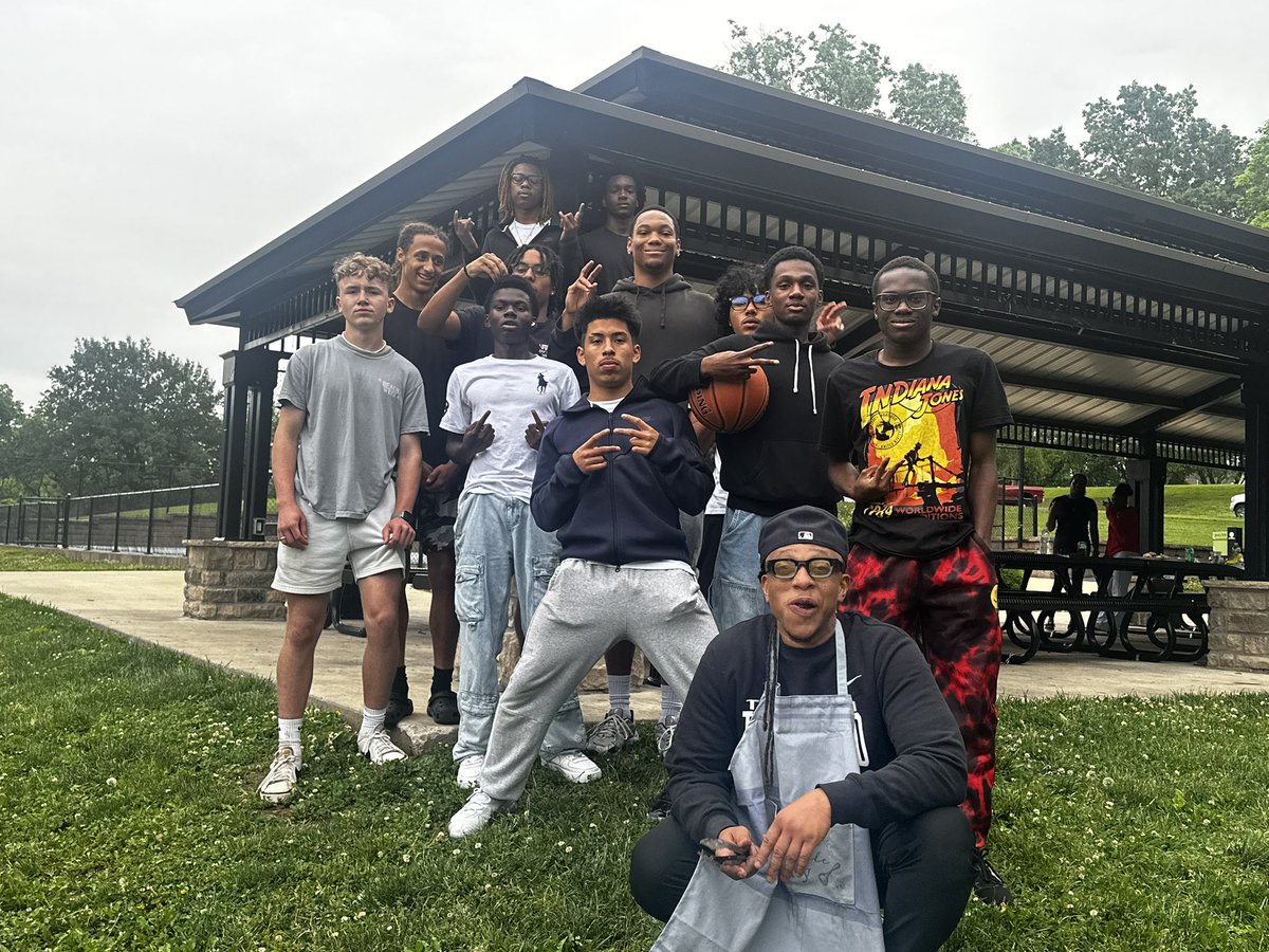 Becky Lyle tweet media