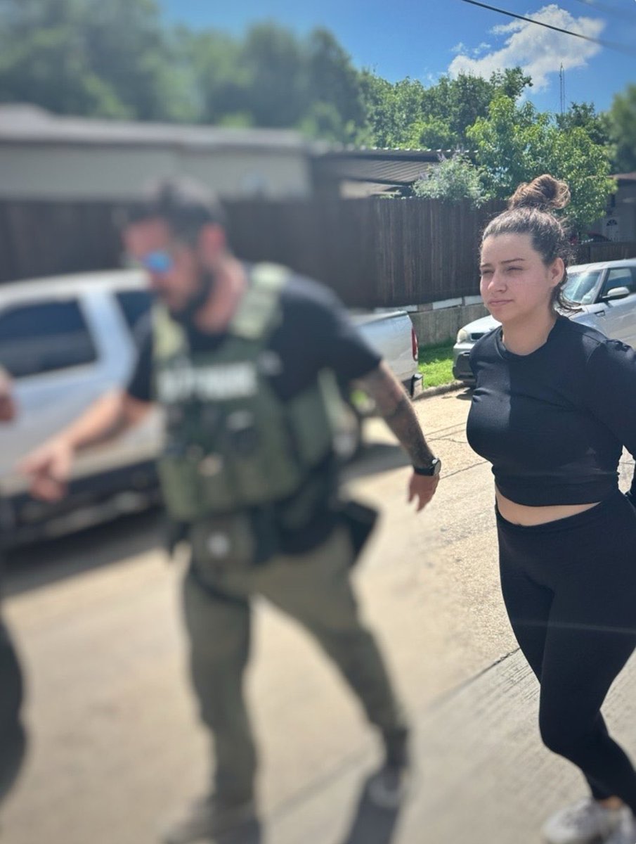 Say Her Name: Ava Moore (18). KiIIed by an illegal in Texas. Where's BLM?