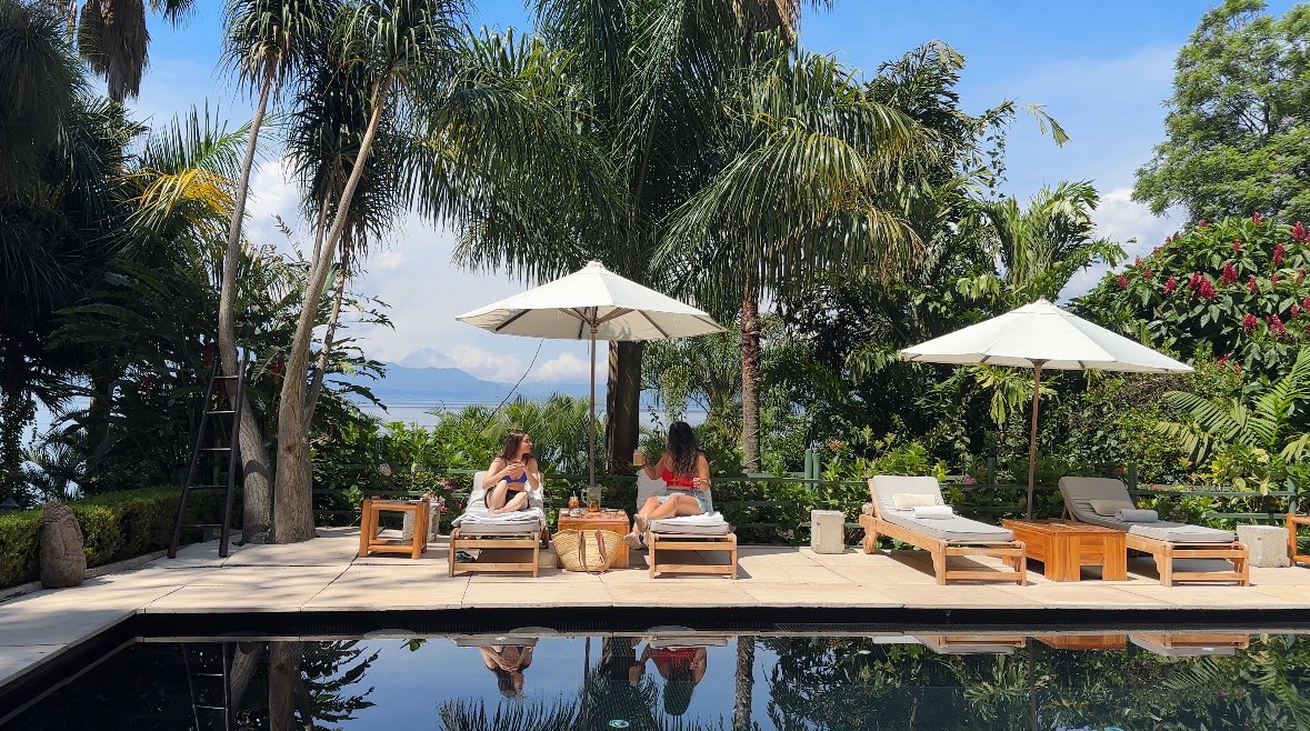 Your gentle reminder that there is a very inspiring, beautiful, tangible world outside your 4 walls and AI-side quest. TL;DR: go touch some grass 💚