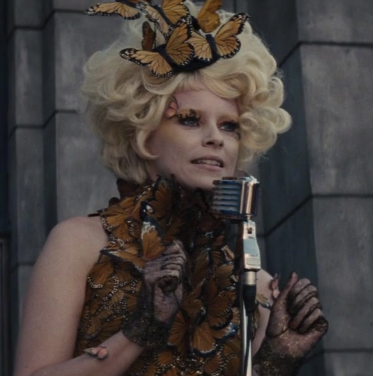 FilmUpdates's tweet photo. Elle Fanning was the sole choice to portray young Effie Trinket in ‘THE HUNGER GAMES: SUNRISE ON THE REAPING’

“She was the undeniable fan favorite from the start, and we’re honored she answered the call. The odds, it turns out, were in our favor.” https://t.co/1A1m8isP4Z