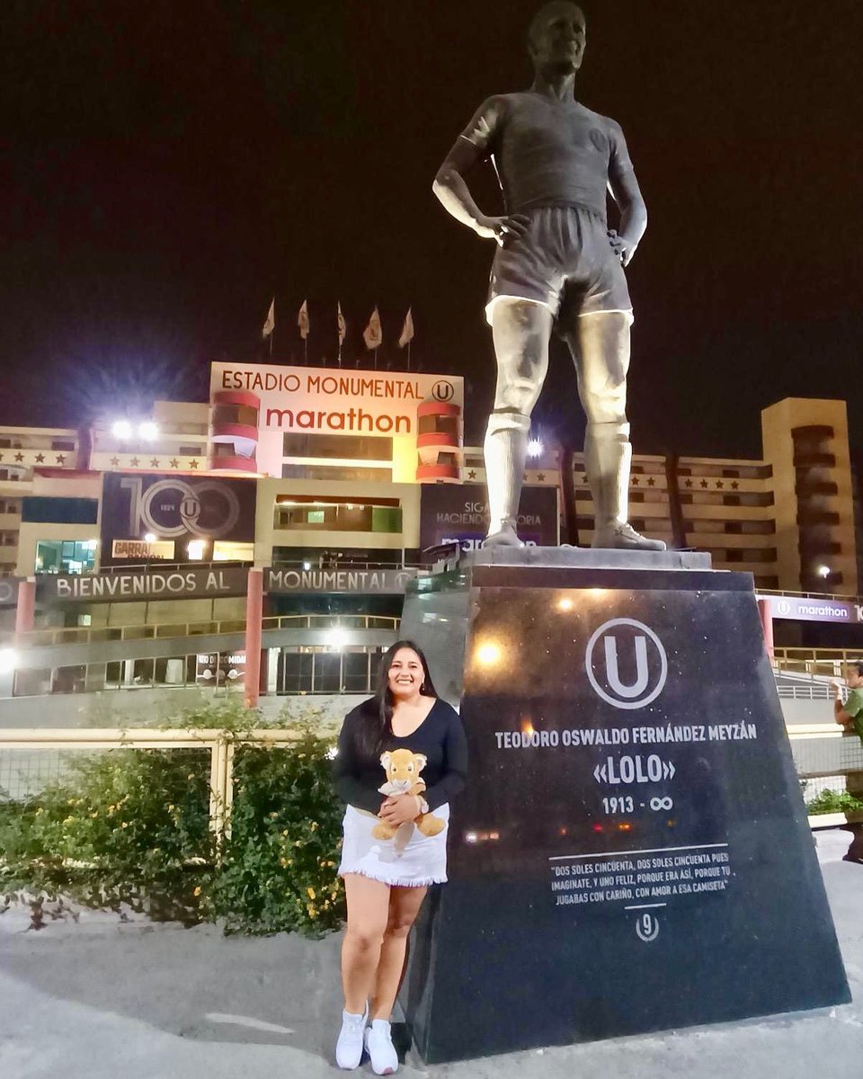 “2.50 y Ⓤno Feliz”
Feliz cumple al cañonero del PerⓊ 🎂🎊🎈🎉

Lolo inmortal ♾️

#Universitario #lolofernandez #loloinmortal #cremayguinda #Lolo