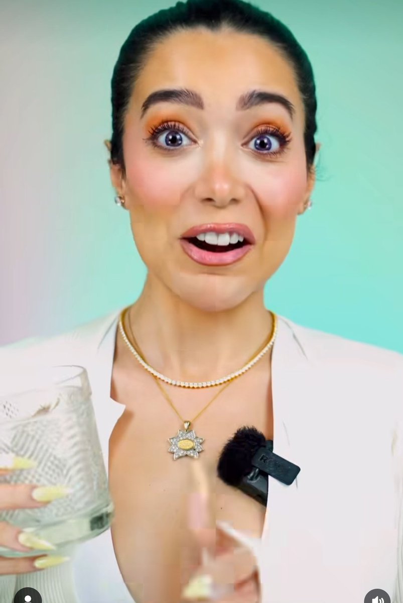 کسی که تنها چیزی که بلده گوه خوردنهvsکسی که الگو و بی نظیره