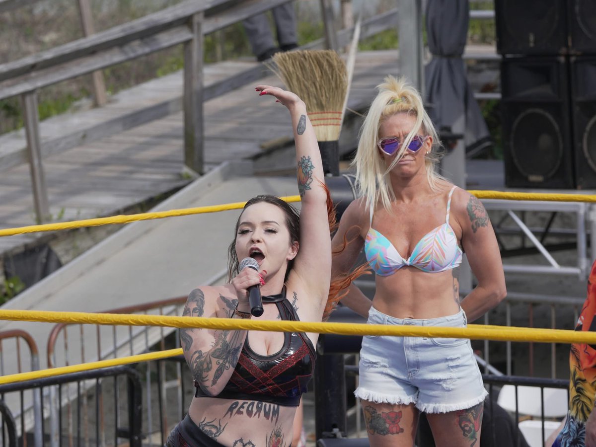 Y’all <a href="/realdanimo/">Dani Mo</a> is such a hater FR