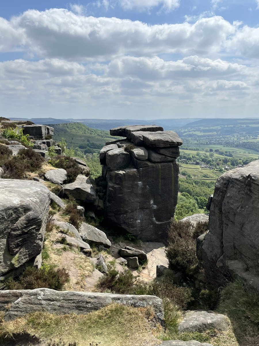 LizWellbyArt (@lizwellbyart) on Twitter photo Yesterday was a beautiful day for a walk along the edges in Derbyshire. <a href="/PDArtisans/">PeakDistrictArtisans</a> #whiteedge #frogattedge #curbaredge #derbyshire #peakpark #nationalpark #dayoff #dayout #walking Yesterday was a beautiful day for a walk along the edges in Derbyshire. <a href="/PDArtisans/">PeakDistrictArtisans</a> #whiteedge #frogattedge #curbaredge #derbyshire #peakpark #nationalpark #dayoff #dayout #walking