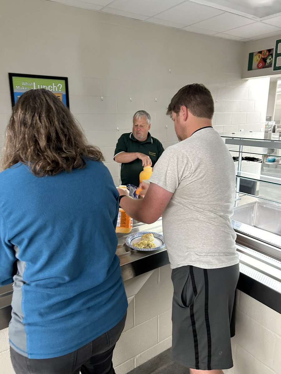 Mr. Welch still came back to serve up breakfast to the staff just like he has every spring! 🍳
