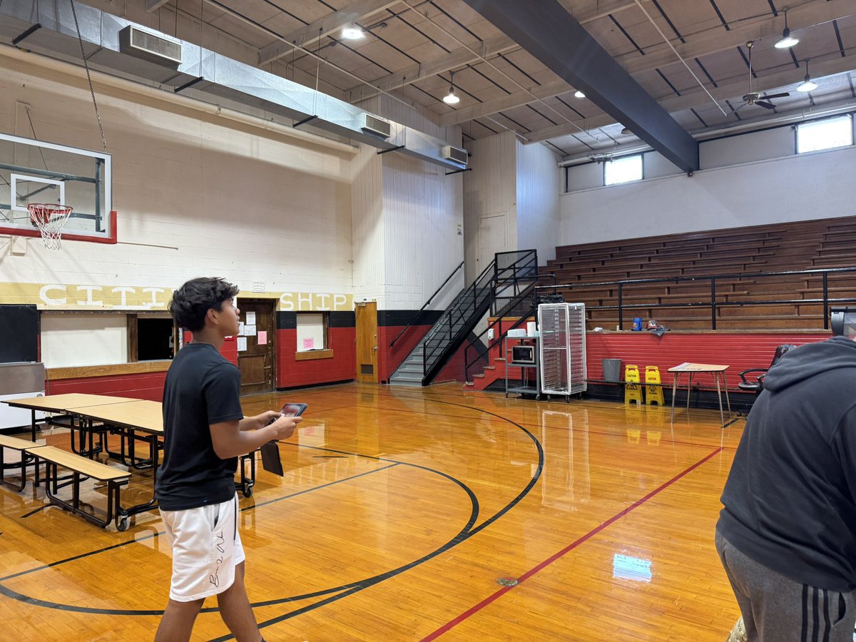 mbaconJCC's tweet photo. Great day to be a Thunderbird! Mrs. Rother’s physics class is at the Cook site teaching 4-8 HAL students. https://t.co/eQMN4JxY88