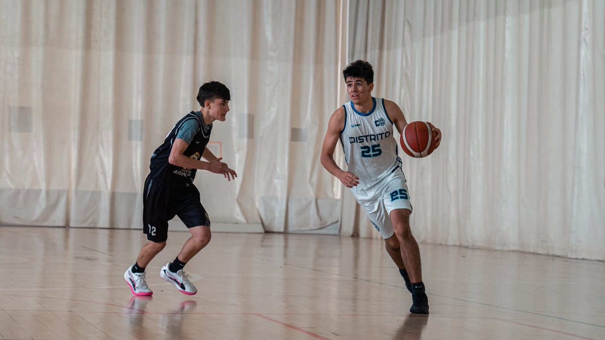 DistritOlimpico's tweet photo. 💙~𝐂𝐌𝐏 𝐂𝐀𝐍𝐈𝐋𝐋𝐄𝐉𝐀𝐒~💙
🏀Nuestros cadetes consiguieron una victoria ajustada y se clasificaron para los cuartos de final ¡VAMOS A POR MÁS!
#FamiliaDO #CMPCanillejas #FindeDO https://t.co/8dYEV5gWdY