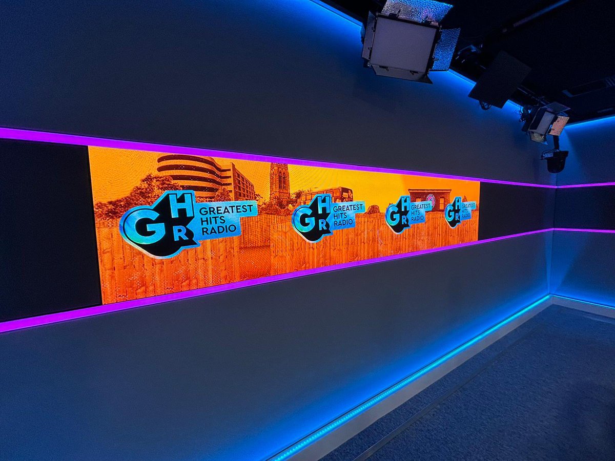 LynnParsonsUK's tweet photo. Swing by @greatesthitsuk from 10pm I’m looking after the #LateShow for @andycrane64 Come On In for a #TopTenatTen 🌟🌟🌟🌈 https://t.co/dZZemCQSwK
