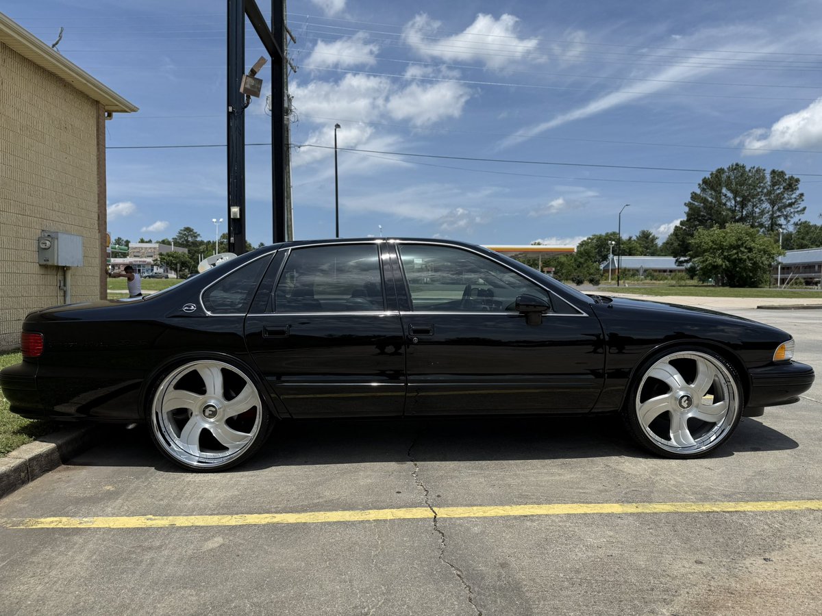 SonnyDetailing_'s tweet image. 1994 Impala SS
.
.
.
.
#BlesseedBySonny #Detailing #charlotte #impalass