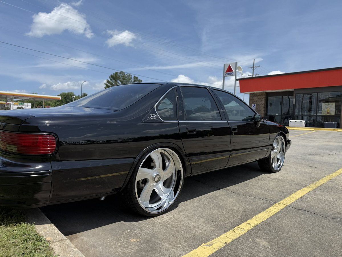 SonnyDetailing_'s tweet image. 1994 Impala SS
.
.
.
.
#BlesseedBySonny #Detailing #charlotte #impalass