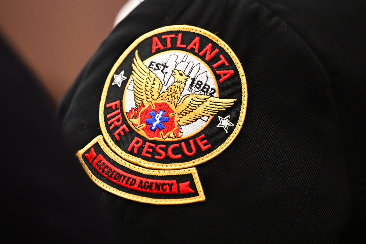 ATLFireRescue's tweet image. Congratulations, Recruit Class 24-01! Yesterday, they made history as the first to graduate from our new Public Safety Training Center. They’re ready to serve Atlanta with heart, courage, and commitment.

“Second to None, The Best to Come!”
#AFRD #OneSafeCity #GraduationSZN 🚒🔥