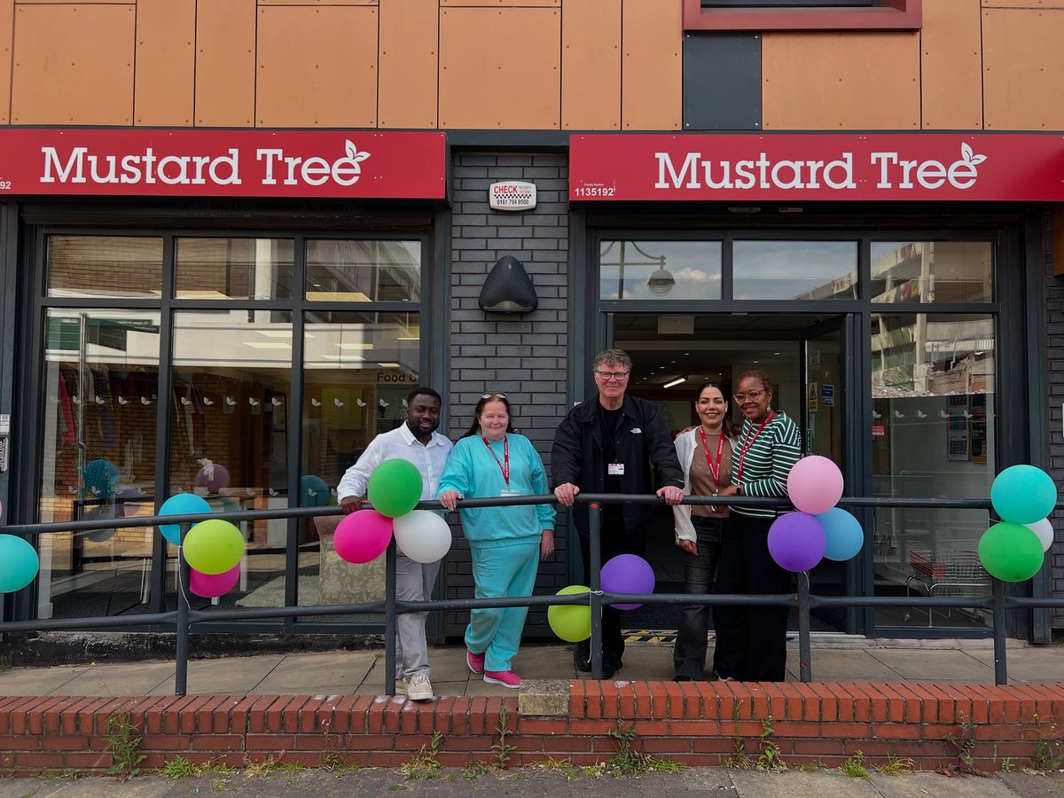 Great to see the refurbishment and meet the dedicated staff at Mustard Tree today. This hub offers essential digital training, plus support through their shop and food club. Mustard Tree is key in our fight against poverty and homelessness. Support them! #ElevateSalford #Eccles