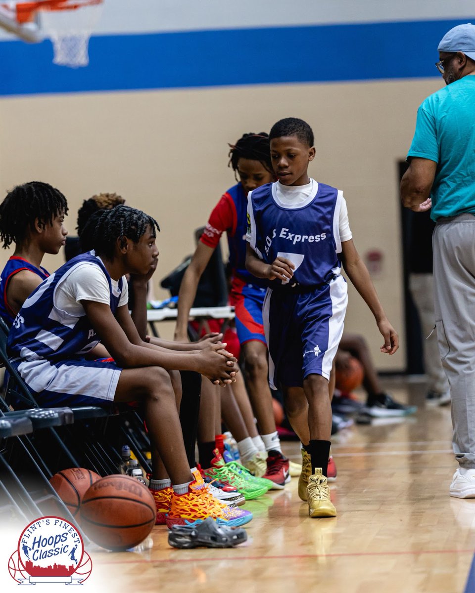FlintsFinestBB's tweet photo. Success starts with self-discipline.

@flintsfinestbasketball 
.
#FlintsFinest #SelfDiscipline #GrindNowShineLater #BasketballHustle #TrainHardPlayHard #NextGenHoopers #FocusAndWin https://t.co/EH6JBlOBLF