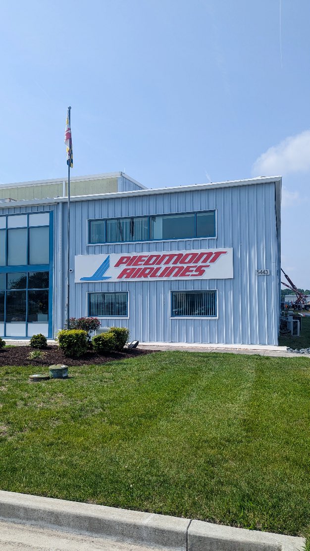 piedmontair's tweet photo. It’s official: our headquarters signage now matches the brand we’ve been proud to carry forward. #PiedmontProud https://t.co/UKA9SvuOTo