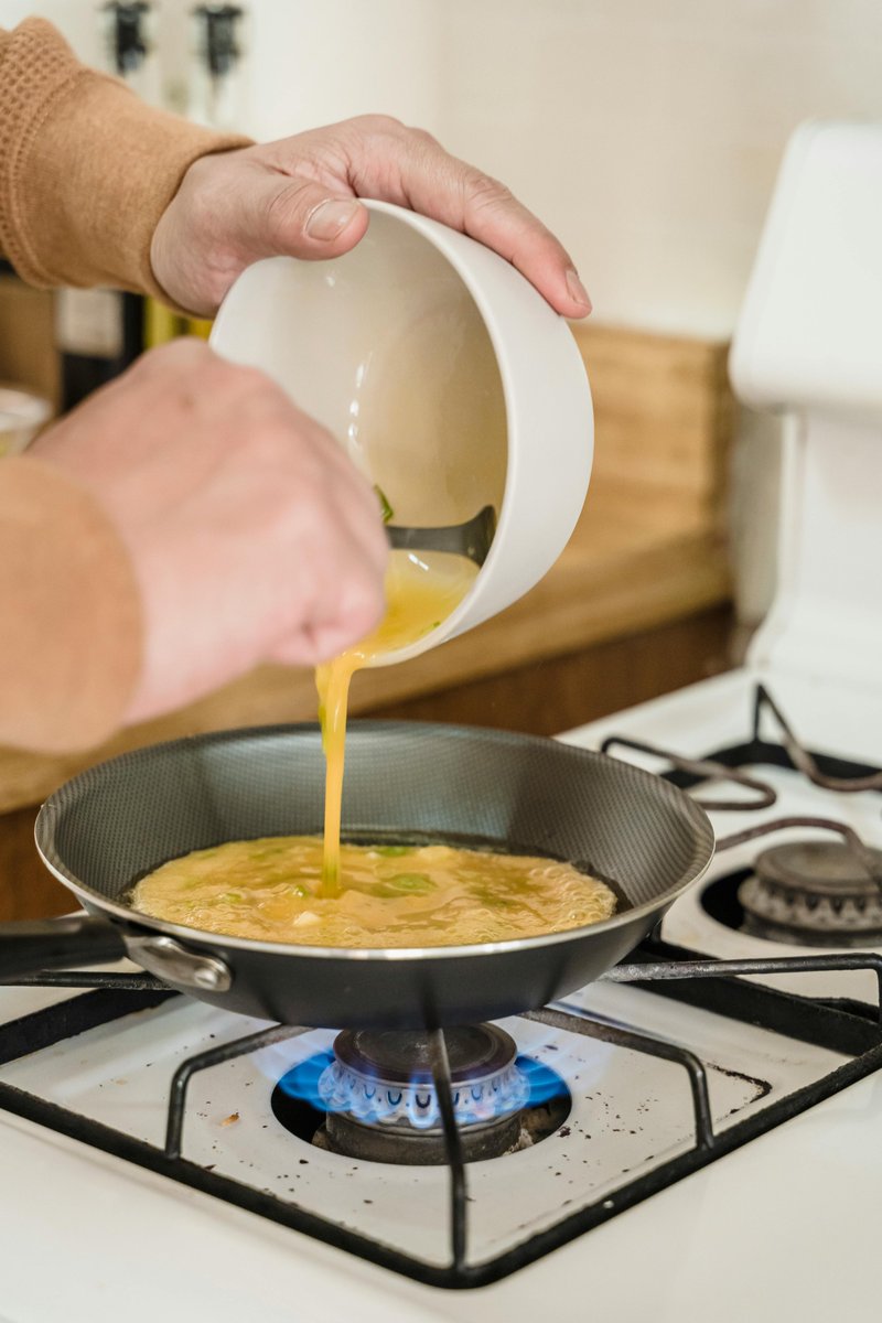 jrkitchenkraze's tweet image. Make the best omelets with tools that flip, whisk, and serve like a pro. Shop now for nonstick pans, silicone spatulas, and everything else your breakfast station needs!

jrkitchenkraze.com

#OmeletPerfection
#BreakfastEssentials
#FlipLikeAPro
#NonstickCookware