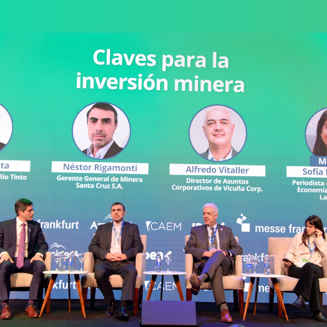 IDEA (@idea_arg) on Twitter photo En “Claves para la inversiĂłn minera” tenemos un interesante panel con Ignacio Costa, NĂ©stor Rigamonti, Alfredo Vitaller y <a href="/sofiadiamantina/">SofĂa Diamante</a>.
#Arminera2025 #idea #ideaarg En “Claves para la inversiĂłn minera” tenemos un interesante panel con Ignacio Costa, NĂ©stor Rigamonti, Alfredo Vitaller y <a href="/sofiadiamantina/">SofĂa Diamante</a>.
#Arminera2025 #idea #ideaarg