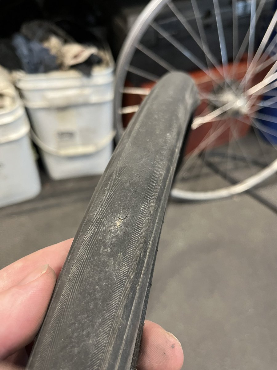 Bon, je crois que ces pneus sont rendu... en deux ans c'est pas si pire finalement!