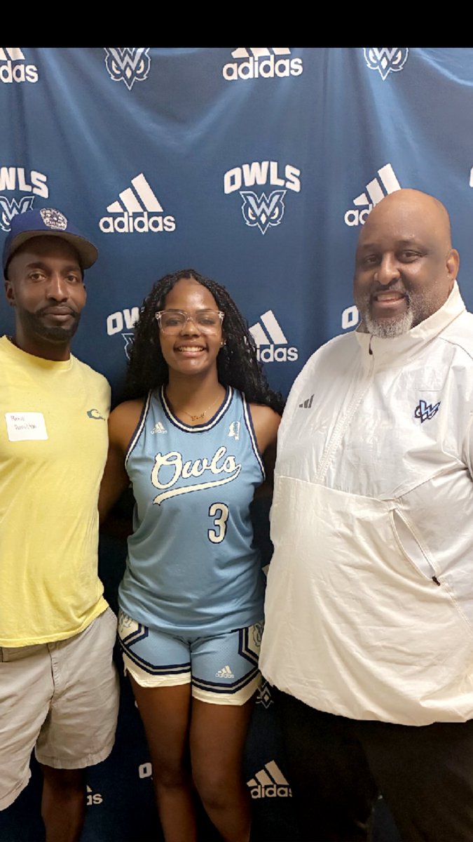 trinity0763's tweet photo. Let’s work 3 💙🩶
#GoOwls 
@evgeeker 
@TheW_WBB https://t.co/MlZuypFBZg