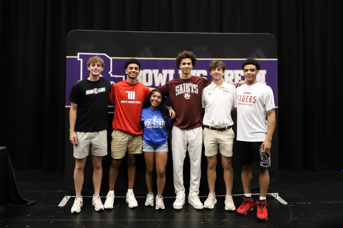 Congrats to our six seniors who signed today to continue their academic and athletic careers - Evan Schallert, Braylon Banks, Taya Wardlow, Joe Hurt, Luke Idlett, and Jace Wardlow!

Go Purples!
