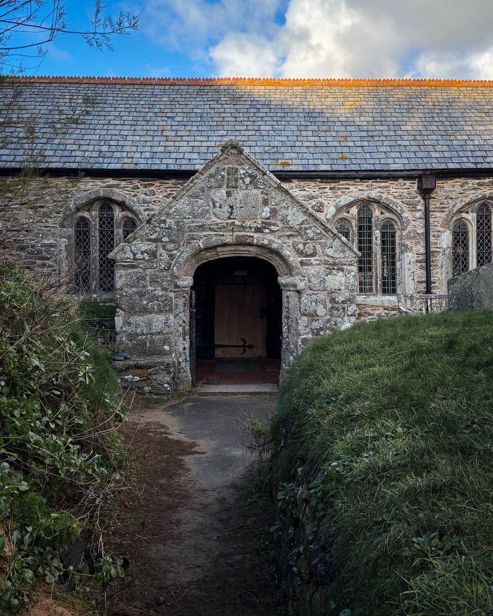 lukejsherlock's tweet image. Gunwalloe, Cornwall. The Church of the Storms: