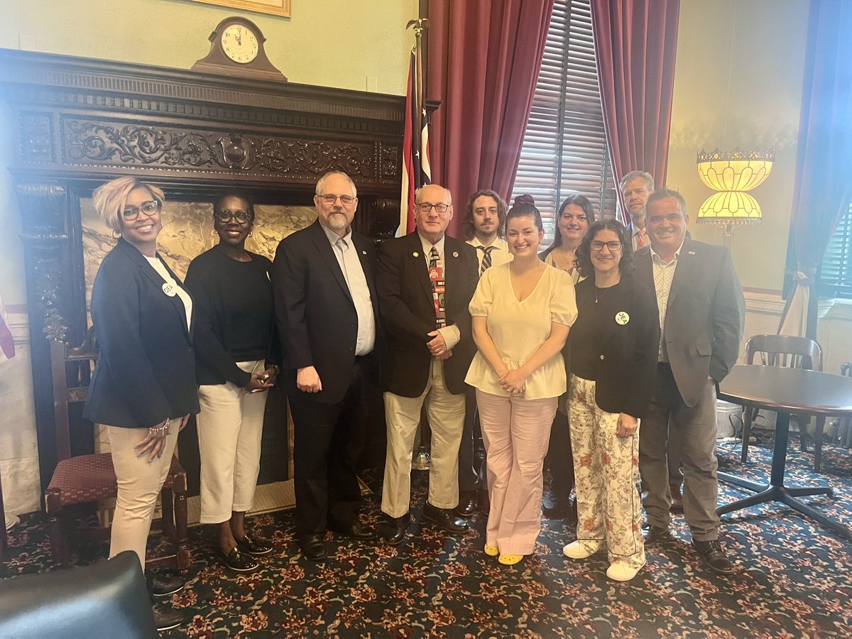 Columbus Education Association (@columbusea) on Twitter photo Negotiations may be on hold for the state budget, but your CEA Core Bargaining Team hasn’t stopped working! They joined <a href="/OhioEA/">Ohio Education Association</a> members from all over the state today for lobby day, fighting against lawmakers’ massive cuts to public education. #InOurHands Negotiations may be on hold for the state budget, but your CEA Core Bargaining Team hasn’t stopped working! They joined <a href="/OhioEA/">Ohio Education Association</a> members from all over the state today for lobby day, fighting against lawmakers’ massive cuts to public education. #InOurHands