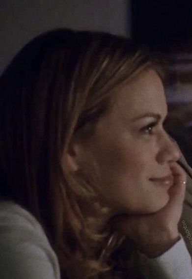 comfortnaley's tweet photo. “obsessed with me?”              “all my life” https://t.co/nLAcz7vY5V