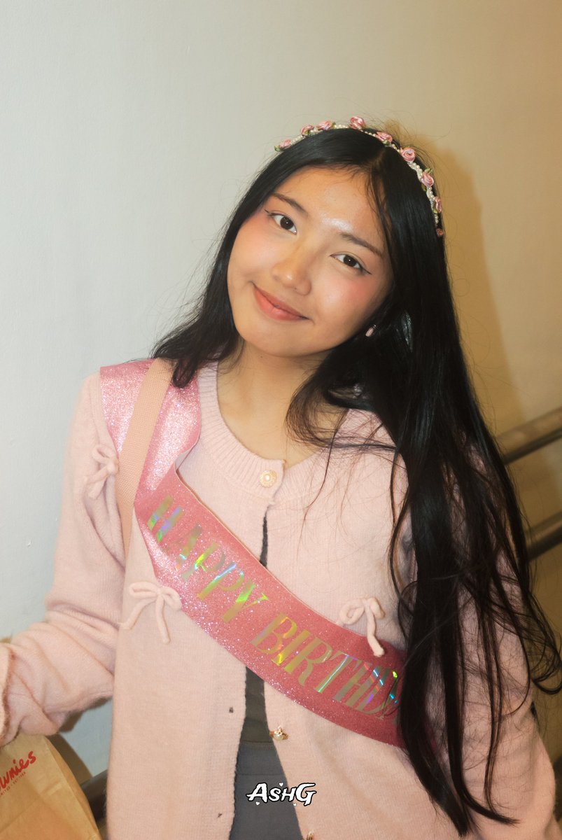 AshGsenpai0's tweet image. [[Kath Led Billboard Ad]] ~ PIXIE.ph Kath

📍: Sm Makati 
🗓️: May.4.2025
  
#pixieofficialph #pixieppopgroup #pixieph #pixiebirthdaycelebrant