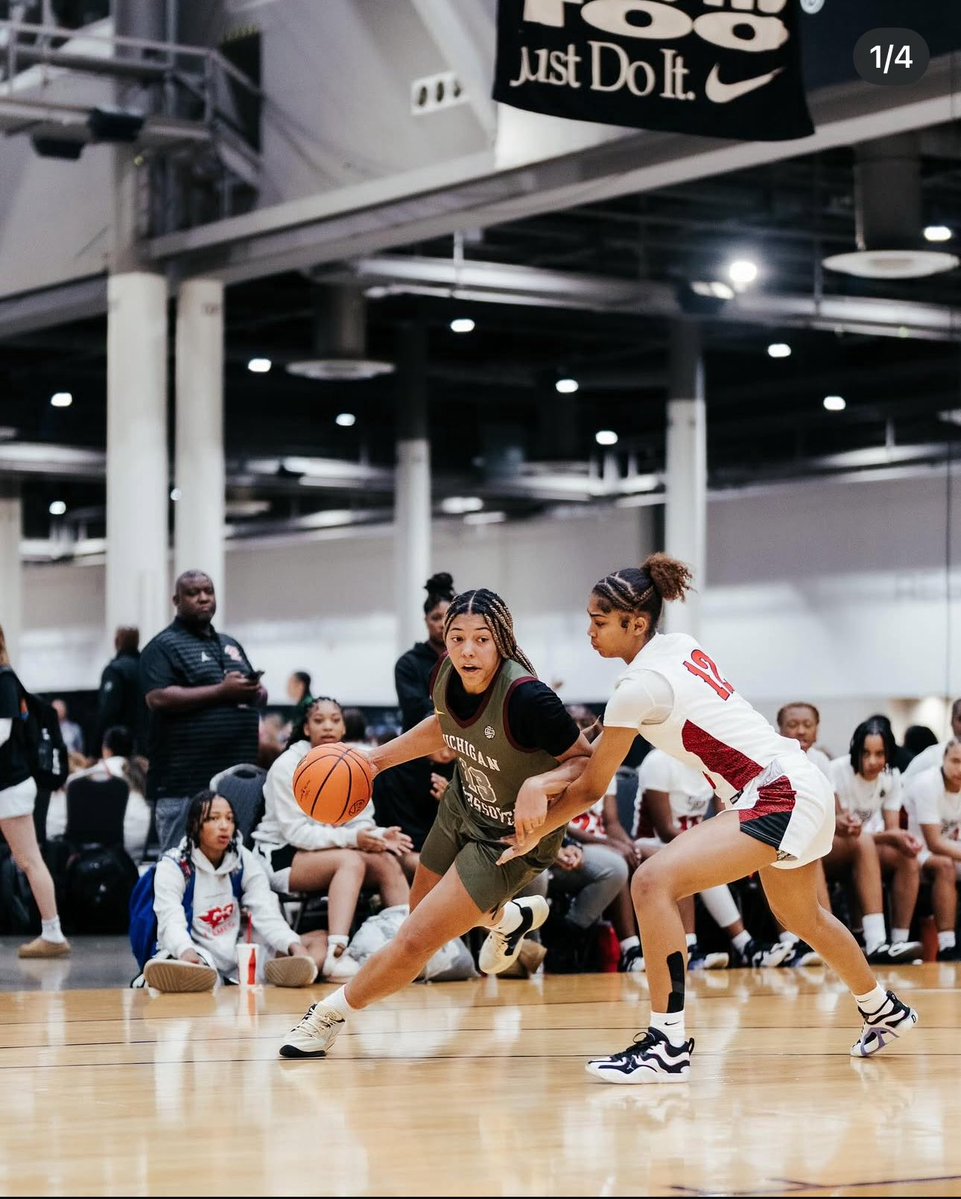 Sydney Savoury (@savourysavoury2) on Twitter photo Blessed to receive an offer to the University of Georgia! Thank you <a href="/COACH_ABE/">Katie Abrahamson-Henderson</a> Blessed to receive an offer to the University of Georgia! Thank you <a href="/COACH_ABE/">Katie Abrahamson-Henderson</a>