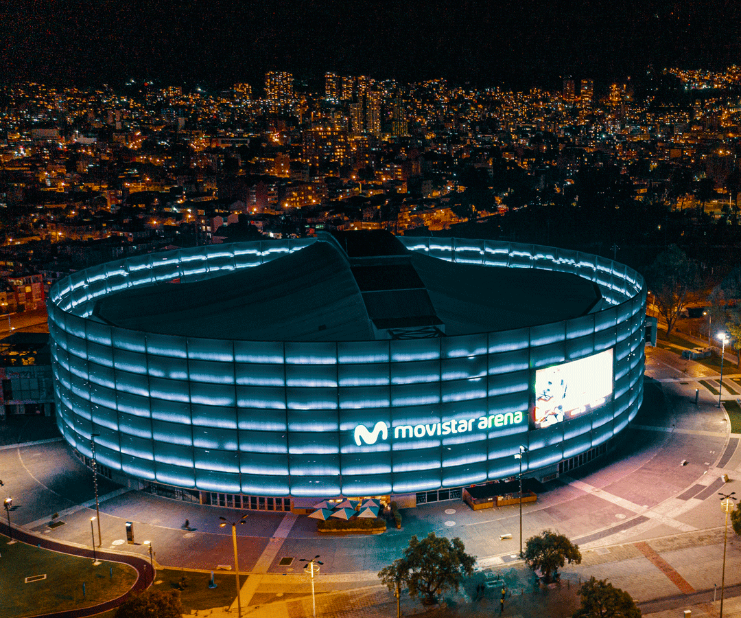 Vanessa De La Torre (@vanedelatorre) on Twitter photo 📻 Al aire en #10AM Carlos Yepes, gerente comercial y de mercadeo de <a href="/MovistarArenaCo/">Movistar Arena Colombia</a> nombrado por la revista internacional Pollstar como el mejor escenario del mundo en la categoría de venue con capacidad de máximo 15.000 personas. 📻 Al aire en #10AM Carlos Yepes, gerente comercial y de mercadeo de <a href="/MovistarArenaCo/">Movistar Arena Colombia</a> nombrado por la revista internacional Pollstar como el mejor escenario del mundo en la categoría de venue con capacidad de máximo 15.000 personas.