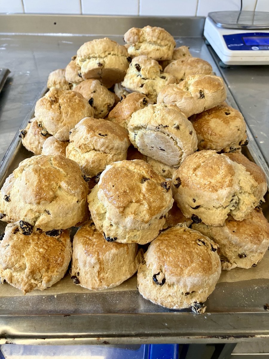 karen thompson tweet media